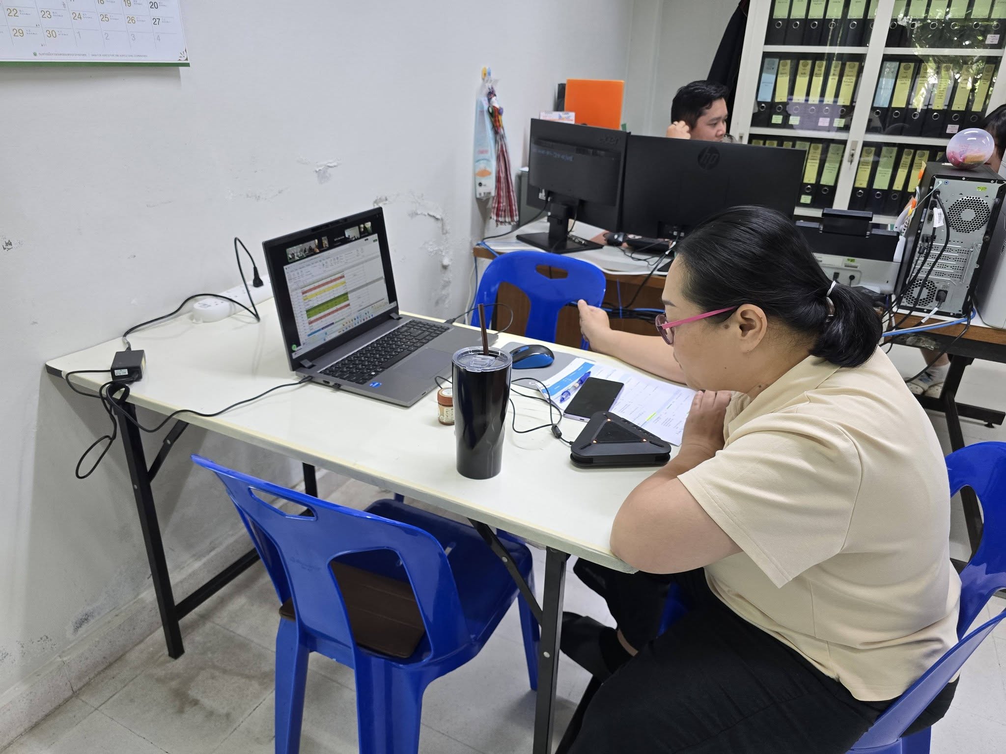 title - ปฏิรูปที่ดินจังหวัดเพชรบุรี มอบหมายให้ นางสาวขวัญใจ วิรุฬห์ชัยพฤกษ์ นักวิชาการปฏิรูปที่ดินชำนาญการ ร่วมประชุมติดตามโครงการจัดที่ดินเพื่อเกษตรกรรม กิจการอนุญาตใช้ประโยชน์ที่ดิน ประจำปีงบประมาณ พ.ศ. 2569
